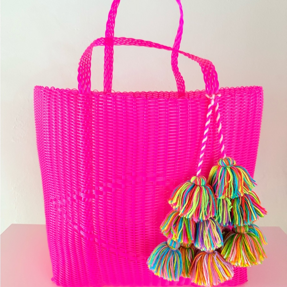 Las Guanacas Jumbo Beach Tote in Fuchsia